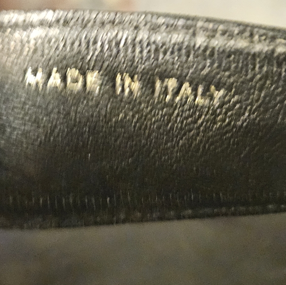 Vintage Prada Men's Black Leather Flip Flops - Picture 5 of 5